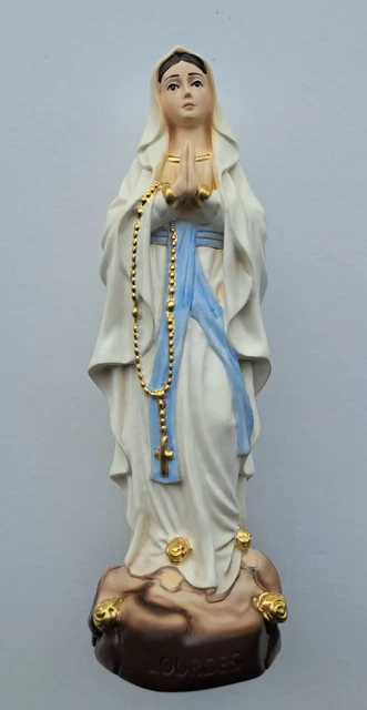 Madonna di Lourdes cm30 in resina piena adatta anche per l'esterno dipinta a mano prodotto italiano. - Arte Sacra Candotti