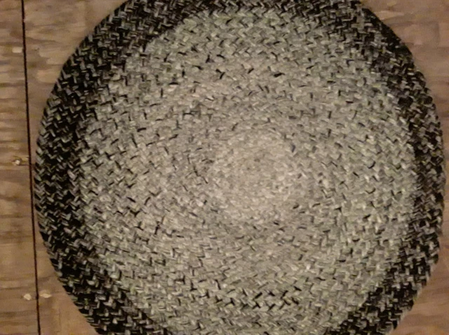 "Pieza de tapa/alfombra de mesa redonda trenzada GoodWeave 18"