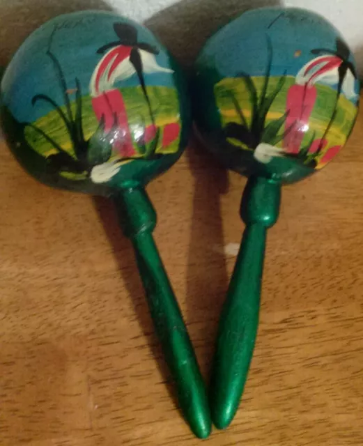 Hand made Mexican Maracas Gourds Pair Rumba Shaker