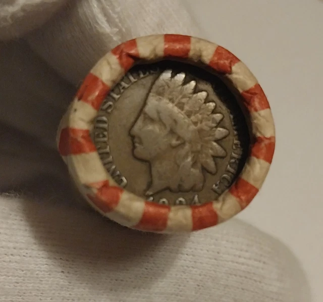 Shotgun roll wheat pennies with 1904&1905 Indian head ends lot#218