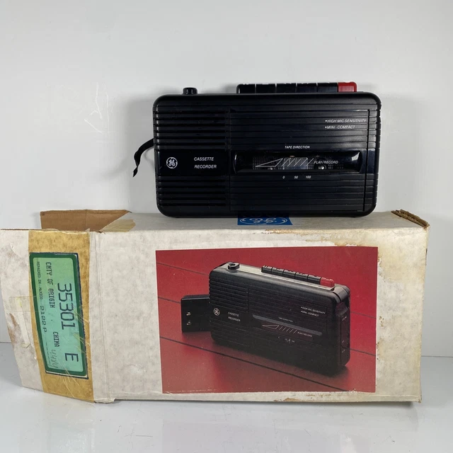 VINTAGE GE CASSETTE Recorder Model 35301A Battery Operated WORKS Box