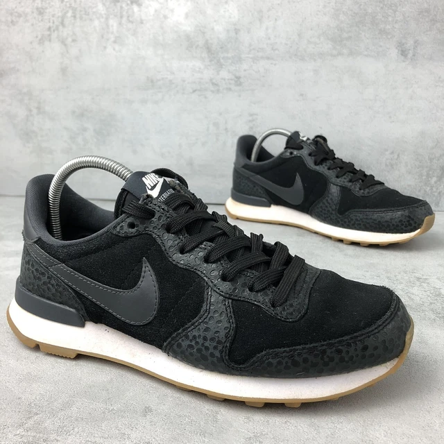 Nike women deals internationalist premium