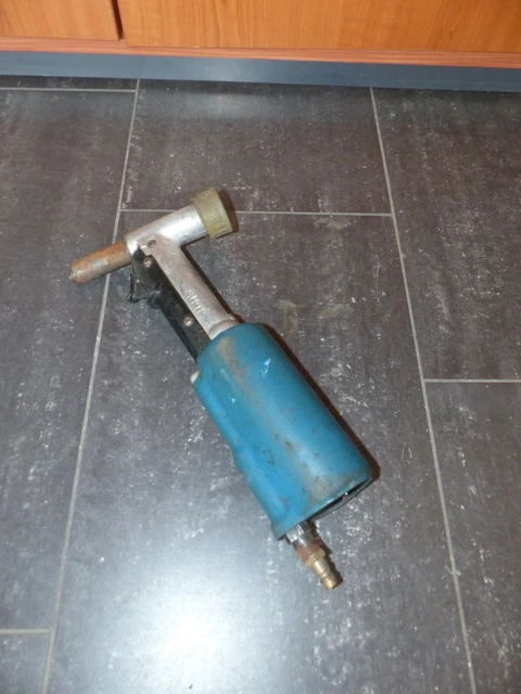 Pistola Rivettatrice Pneumatica Idraulica: Compressore D'Aria, Capacità Rivetti Da 2.4mm A 4.8mm, Forza 720kg