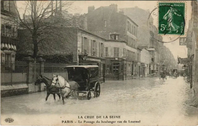 CPA PARIS 15e - La Passage du boulanger rue de Lourmel (63730)