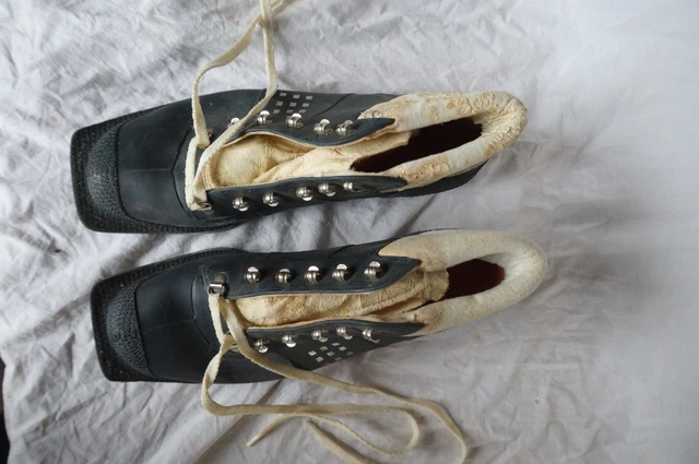 Chaussures De Ski Vintage Le Chamois Semly - Équipe De France JO 1968 - Collection