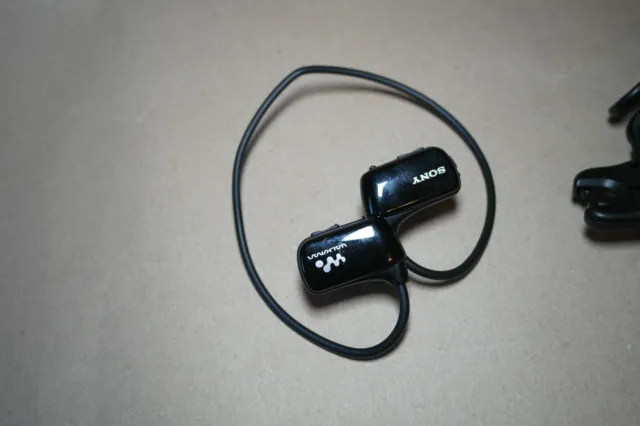 Sony NWZ-W273S 4GB wasserdicht Walkman Sport Schwimmen MP3 Audio Player SCHWARZ 3