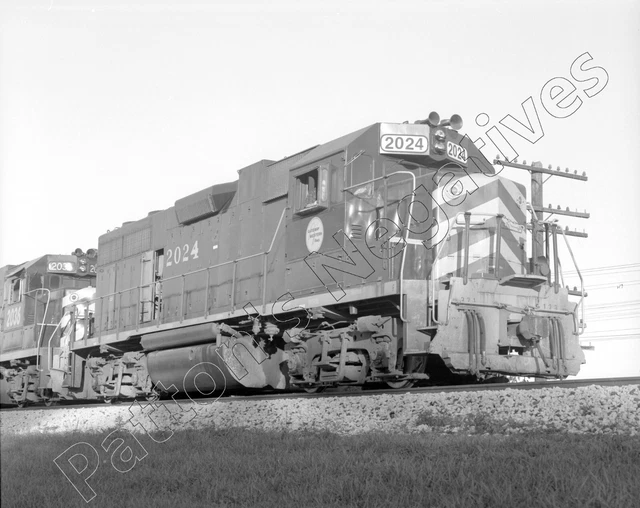 GWWR GATEWAY WESTERN Ry 2024 GP38 Original 120 B&W negative 4.99