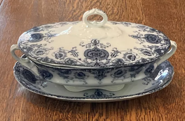 Antique Wedgwood Flow Blue NAVARRE Covered Vegetable Dish & Platter England