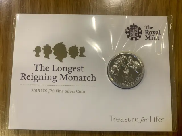 2015 UK £20 Silver Coin Queen Elizabeth II Longest Reigning Monarch Royal Mint