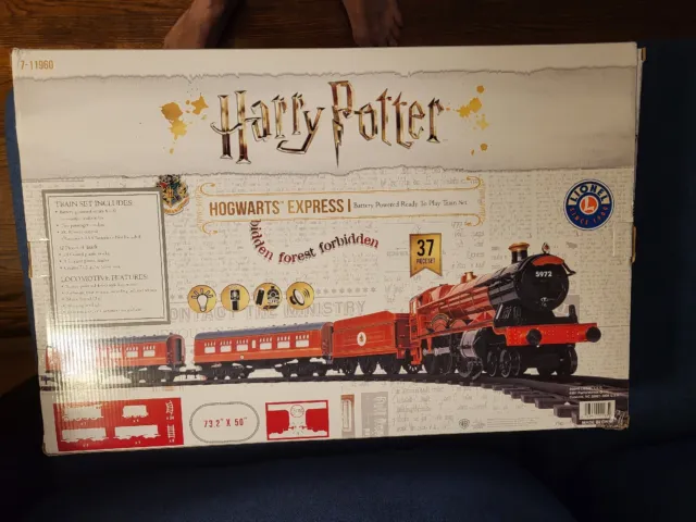 Harry Potter Hogwarts Express I Train Ready-to-Play Set Track 50"x73"