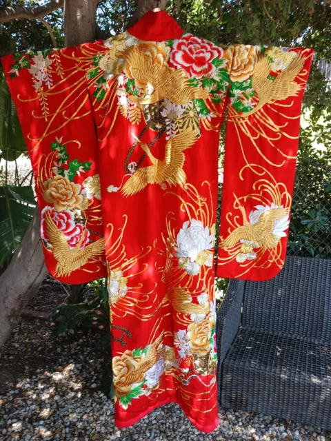 Japanese Kimono Uchikake Luxurious Wedding Embroidery Pure Silk Crane Red