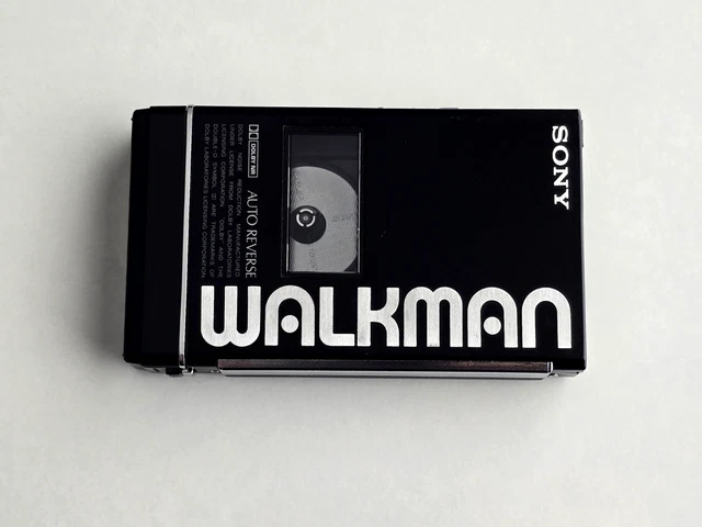 Lecteur Cassette Personnel Vintage Walkman De Marque Poppy - Couleur Rouge - Occasion Fonctionnel