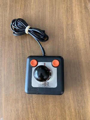 20182227 Suncom TAC-2 Commodore 64 128 Amiga Atari Joystick nero. 