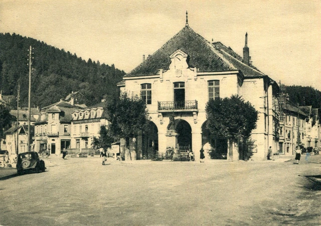 Carte MAICHE L'Hôtel de Ville et le Monument aux Morts