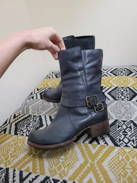 Clarks ladies boots size 8 deals