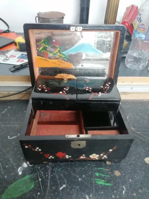 Vintage Oriental Musical Hand Painted Lacquered Wood Jewellery Box.