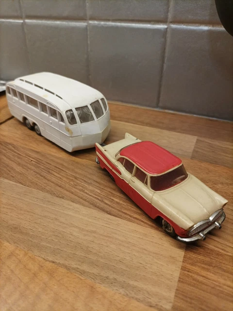 AU JOUET PARISIEN: Norev Modèle n° 91 Simca Chambord & Caravane Hénon