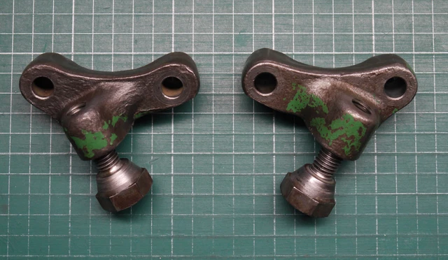 Agria 2600 / 1600 Anschluss Stück MOTOR Links u. o. Rechts