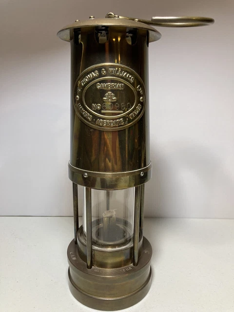 E. Thomas & Williams Ltd. Brass Cambrian Lamp Makers Aberdare Wales No# 60980