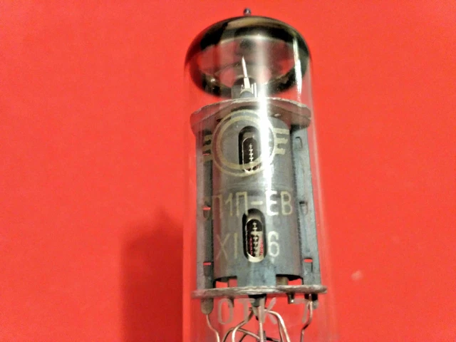 Lot De 2 Tubes Tétrode émetteur Siemens YL1042 - Marque Telefunken, Type NOS (occasion)