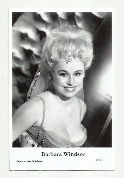(Bx14) Barbara Windsor Photo Postcard (342/27) Filmstar  Pin Up  Glamor Girl