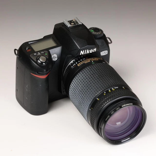 Nikon D70とED AF NOKKOR70-300 Nikon D70とED AF NOKKOR70-300 NIKON D70 Ed Of Nokkor70-300