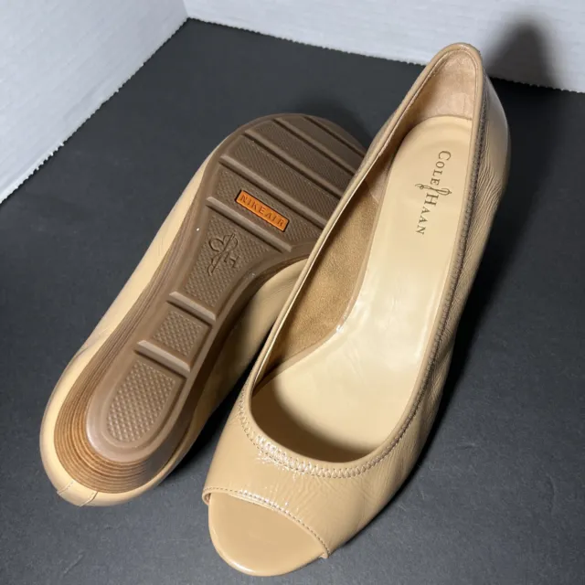 Cole Haan NikeAir Shoes Beige Nubuck Leather Peep Toe Wedge Heels Size 7