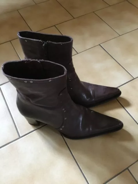 Bottines cuir MURATTI pointure 37,5 en très bon état.