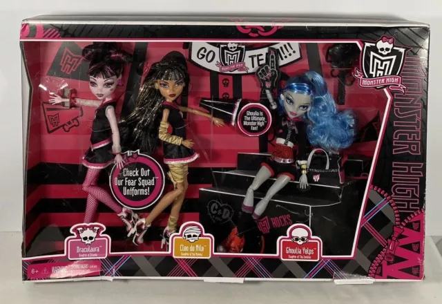 Monster High Fearleading 3 Pack Draculaura Ghoulia Cleo Dolls Mattel NEW RARE