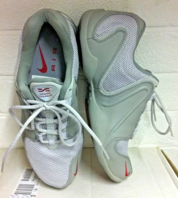 Nike cross training shoes 90s sale