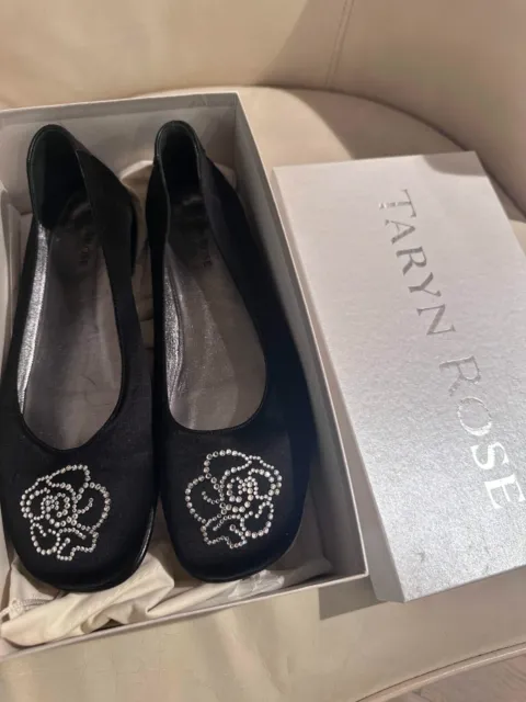 Taryn Rose Beth Satin Ballet Flats BLACK Size 39  - WORN TWICE !