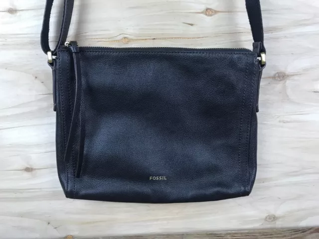 FOSSIL Issue No 1954 Soft Black Pebble Leather Crossbody Purse