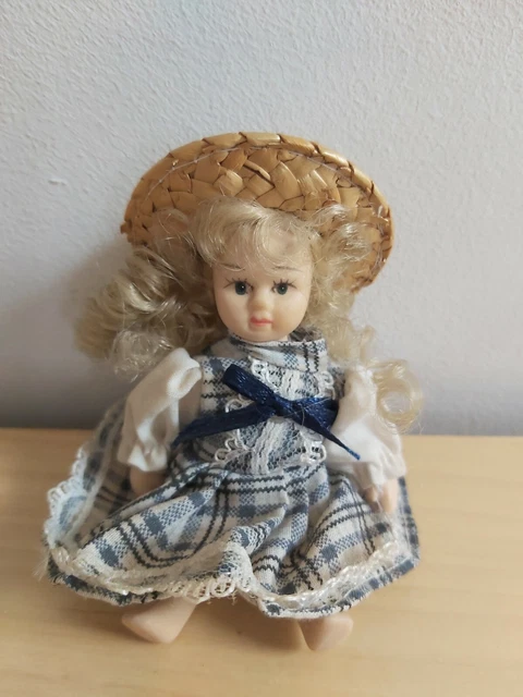 Poupée porcelaine ancienne ANGLAND 60 cm Poupée porcelaine ancienne ANGLAND 60 cm
