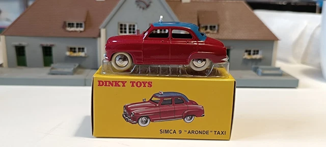 SIMCA ARONDE Taxi de DINKY TOYS FRANCE, ref : 24 UT, vintage, en très