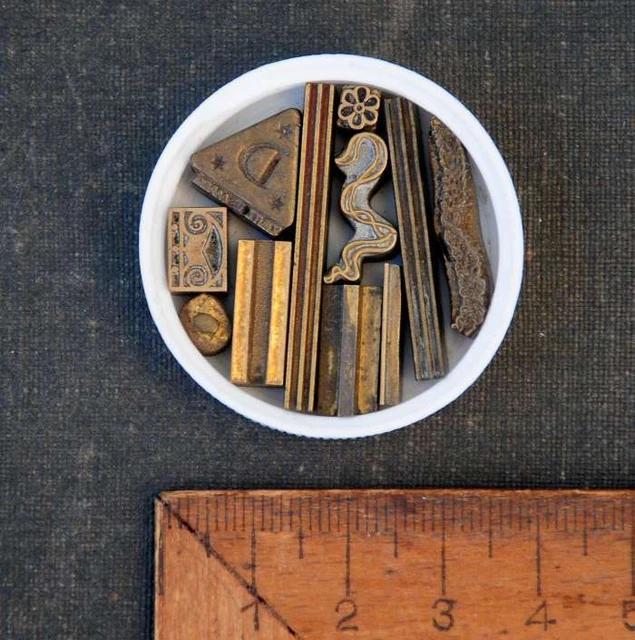 ANCIENNE BOITE À cigares a bijoux bois laiton à systéme rideau tiroir