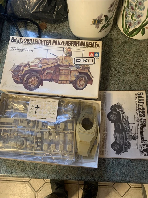 1/35 Sdkfz 223 Afrika Korps Desert Front WW2 . Pro painted - Modélisme