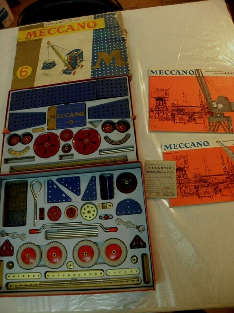 Boite MECCANO N° 2 A de pieces accessoires de 1920 avec pieces nickelées
