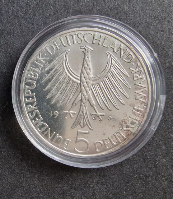 5 DM Münze, 625 Silber 1964 J, 150. Todestag von Joh. G. Fichte , in Münzkapsel