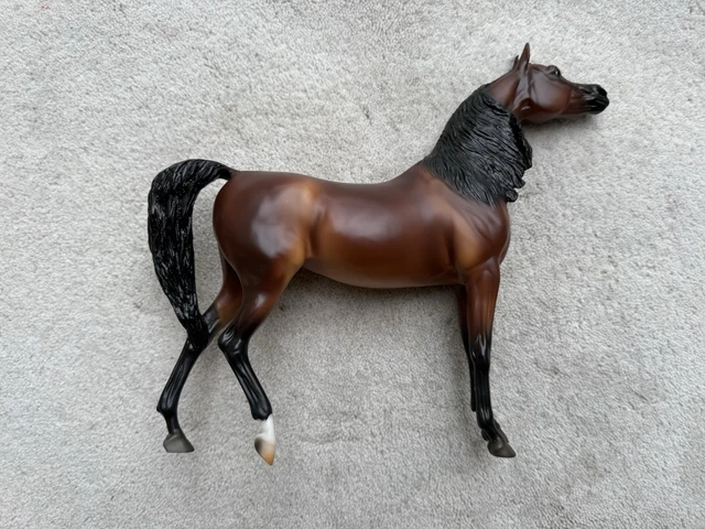 Breyer Traditional Series RD Marciea Bey Horse - View #4