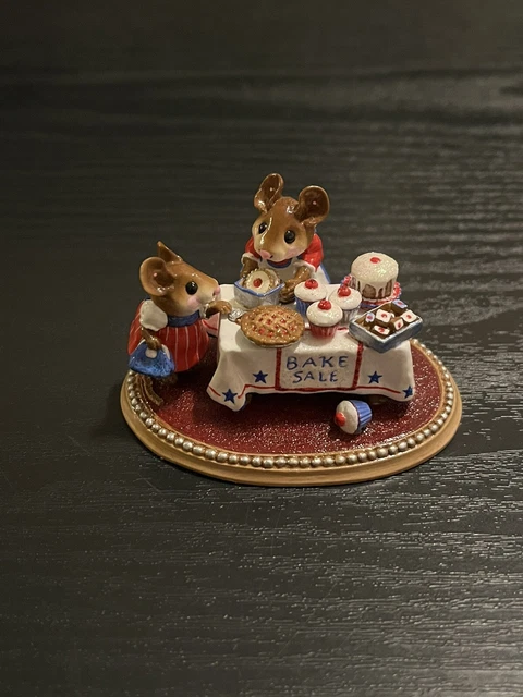 Wee Forest Folk, Mousey’s Bake Sale, M-220S, Retired, Mint Condition