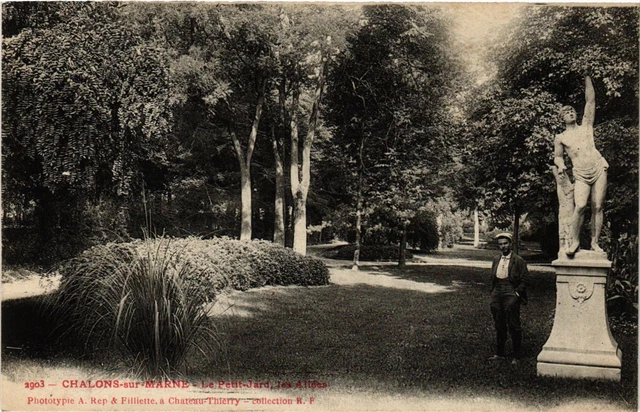 CPA CHALONS-sur-MARNE - Le Petit-Jard les Allées (742367)