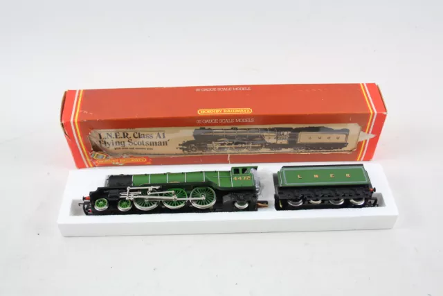 Boxed OO Gauge Hornby Railways, Flying Scotsman R.398 LNER Class A1 Loco