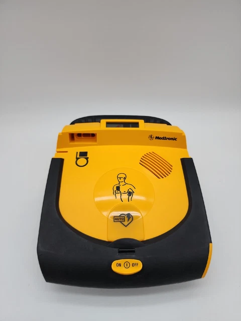 LIFEPAK CR PLUS AED- Used missing one battery. Works no pads P1891-#-4