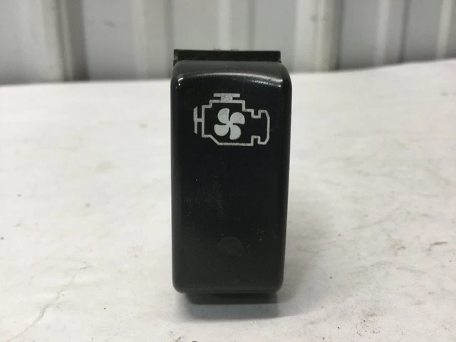 Kenworth T660 FAN OVERRIDE Dash/Console Switch - Used | P/N P27104013