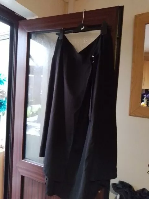 Ladies Black Capsule Size 26 Wrap Skirt