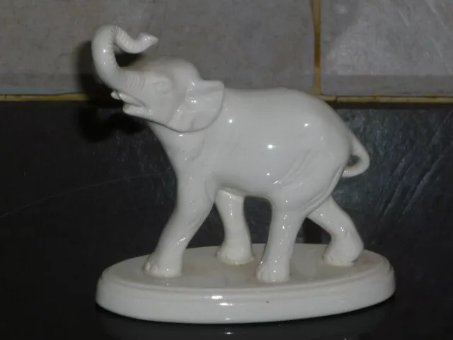 Ancienne Figurine Elephant Porcelaine Blanche Statuette Animaliere Granit  13 Cm 2