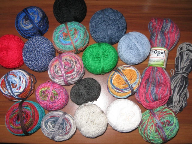 Wollpaket Lana Grossa,Opal, Regia und Andere Sockenwolle Reste 4-fach ca. 435g