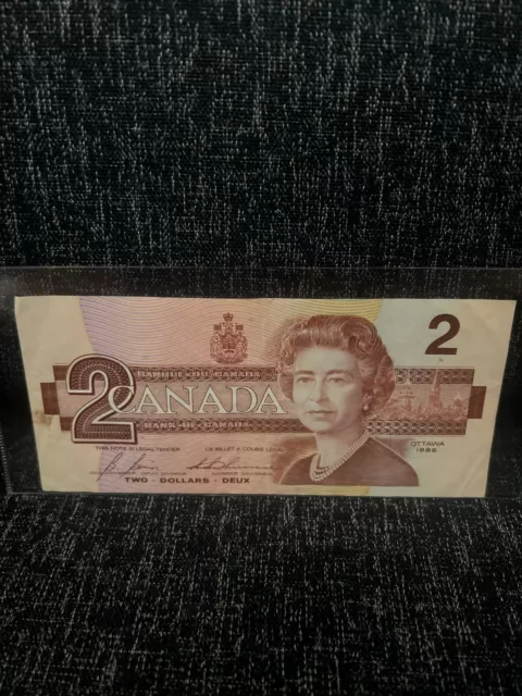 1986 Bank of Canada Two Dollars Bill. $2 Bonin-Thiessen EGR 8302345