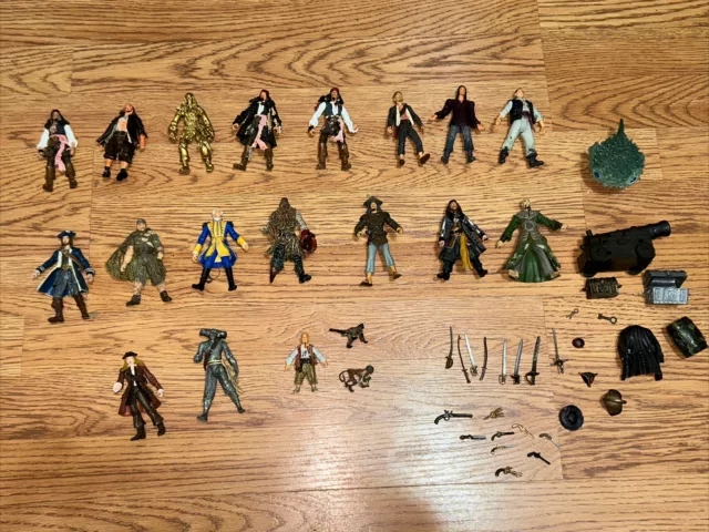 Disney Zizzle Pirates of the Caribbean Lot of 18 Figures w/ Accessories