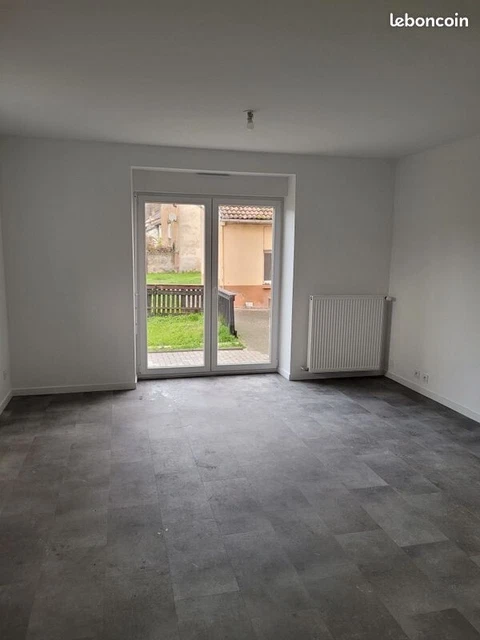 Joli F2 rénové avec terrasse à Merten 520 euros charges comprises à louer (gaz) 3